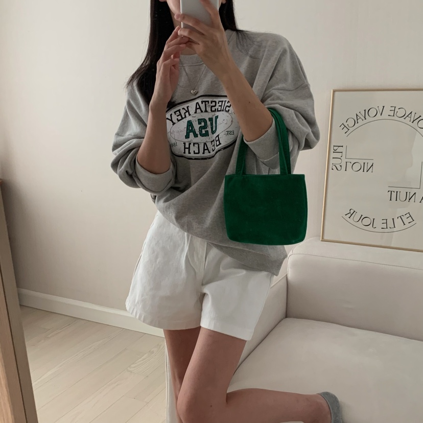 HELLO JINI韓國代購㊣女裝新品25秋冬時尚熱賣真品人氣衛衣HELLO JINI衛衣