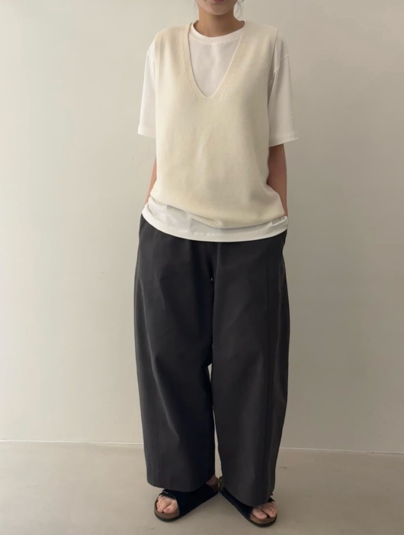 HOWFF東大門㊣代購女裝新款職業真品時尚吊帶背心不含內搭羊毛HOWFF吊帶/背心