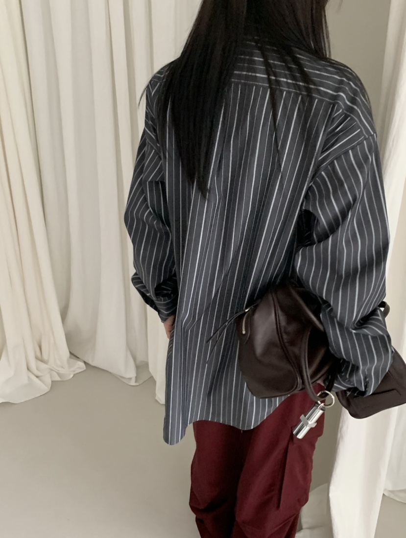 VAARA韓國代購㊣女裝新款人氣職業真品25秋冬時尚襯衫蕾絲衫VAARA襯衫/蕾絲衫