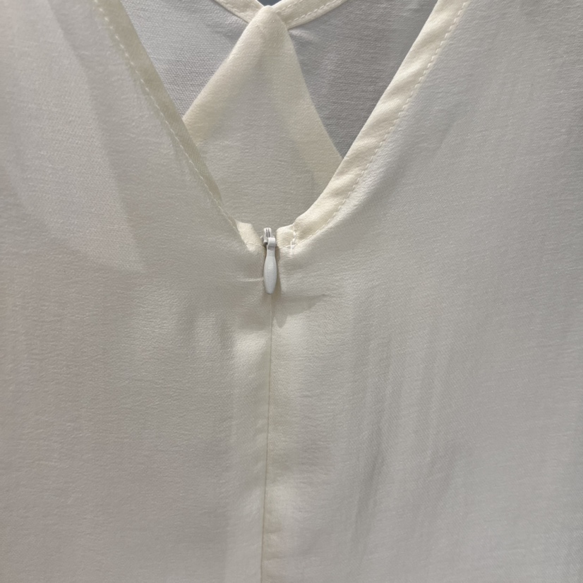 AUBE東大門㊣實拍女士新品熱賣25秋冬推薦職業休閑吊帶背心AUBE吊帶/背心