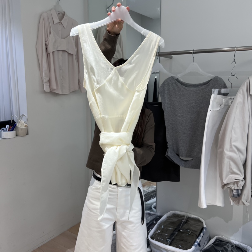 AUBE東大門㊣實拍女士新品熱賣25秋冬推薦職業休閑吊帶背心AUBE吊帶/背心圖色1