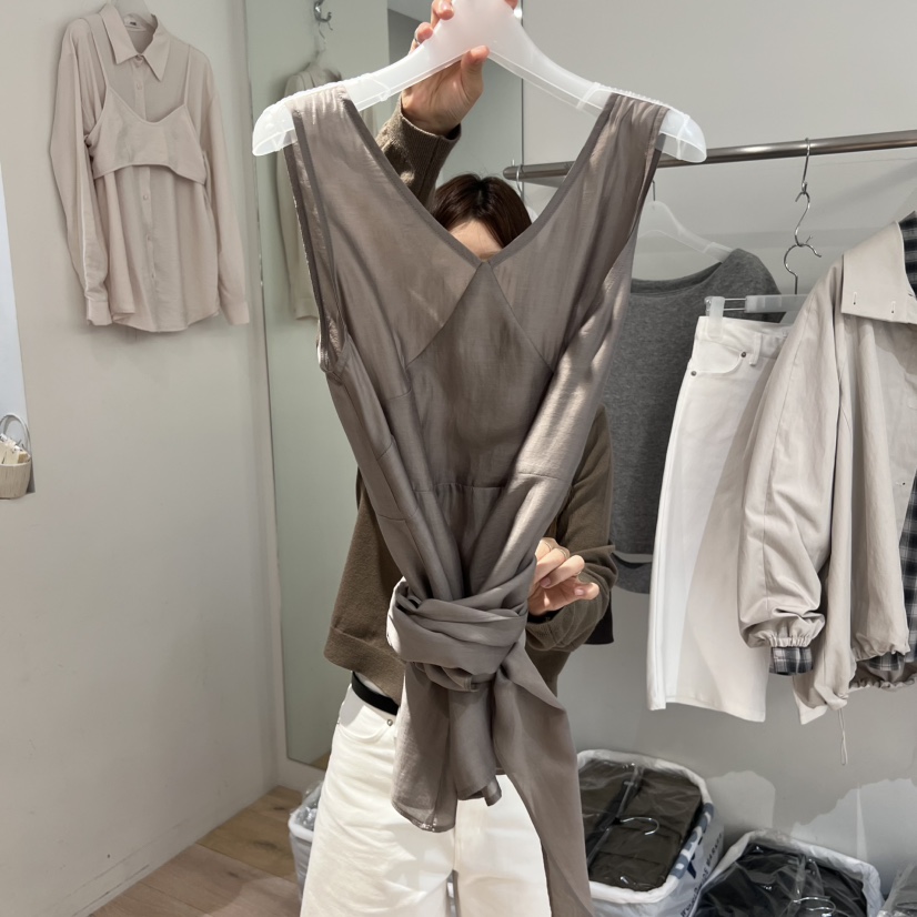 AUBE東大門㊣實拍女士新品熱賣25秋冬推薦職業休閑吊帶背心AUBE吊帶/背心圖色2