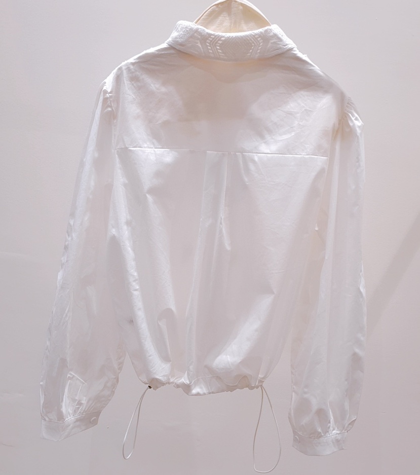 AWESOME-P韓國直郵㊣女裝新品25秋冬真品推薦襯衫蕾絲衫花朵AWESOME-P襯衫/蕾絲衫