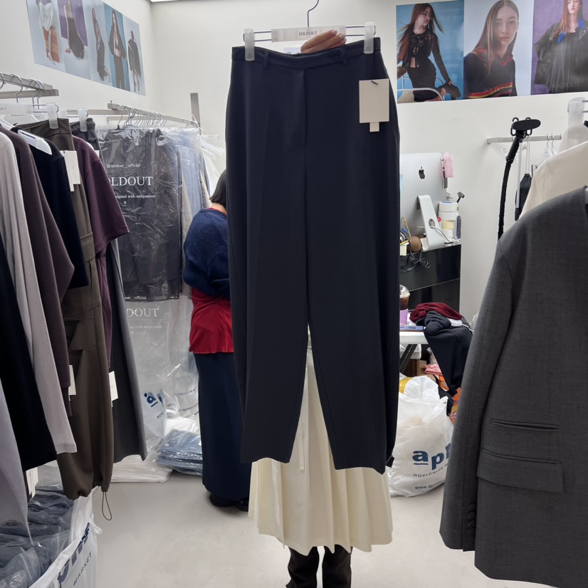 SOLD OUT東大門㊣代購女裝新品人氣25秋冬熱賣時尚休閑休閑褲SOLD OUT休閑褲圖色2