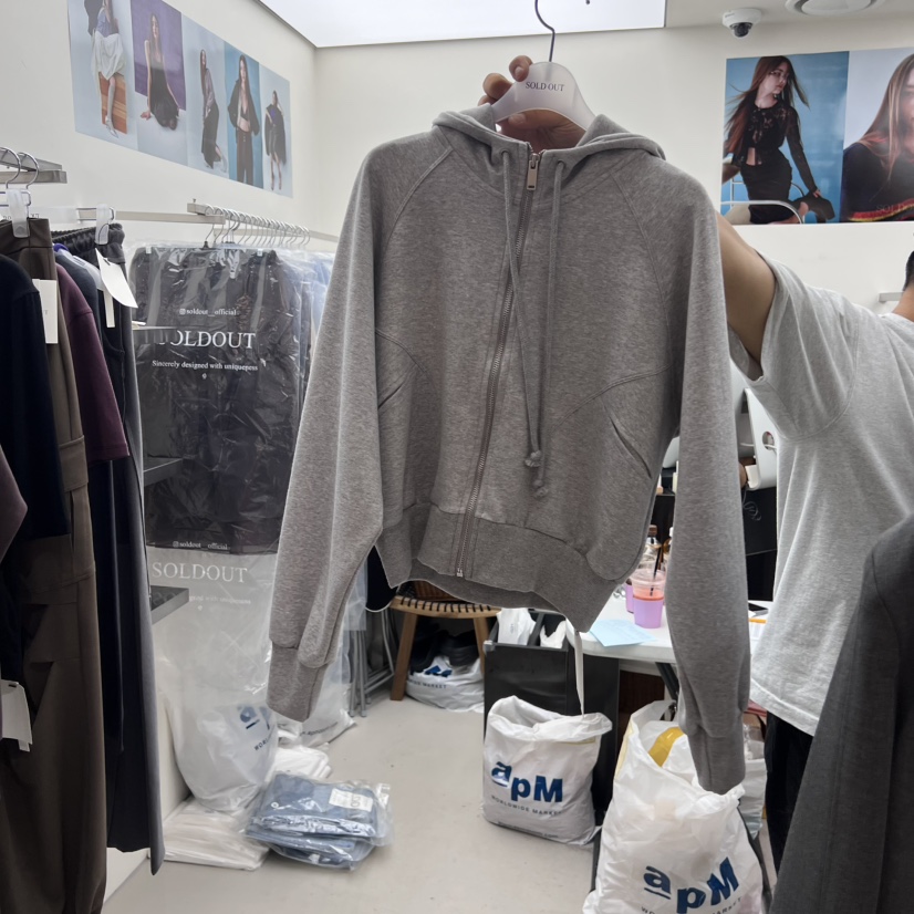 SOLD OUT東大門㊣代購女士新品時尚休閑熱賣推薦職業衛衣拉鏈SOLD OUT衛衣圖色2