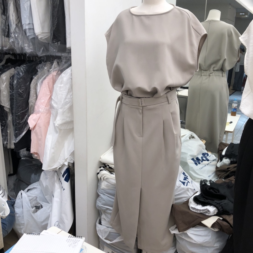 MOI-A韓國直郵㊣女裝新品熱賣人氣職業休閑真品連衣裙含腰帶MOI-A連衣裙圖色1