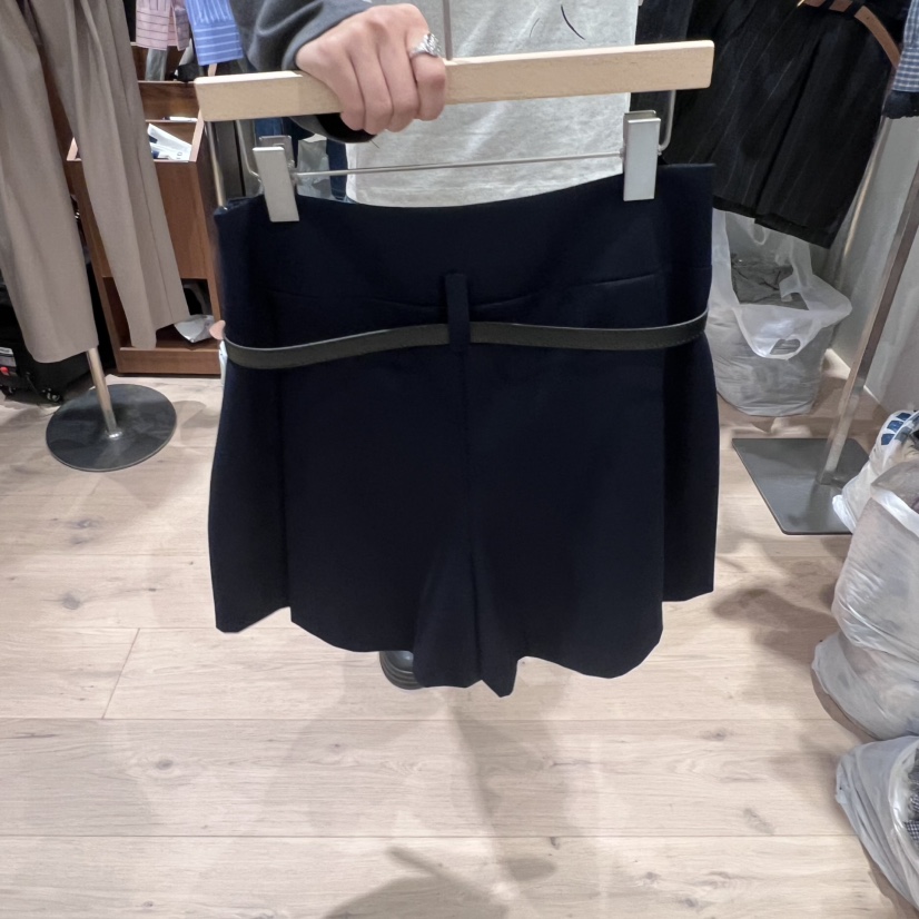 OGI東大門㊣直郵女士新品熱賣推薦人氣職業25秋冬短褲不含腰帶FLat OGI短褲