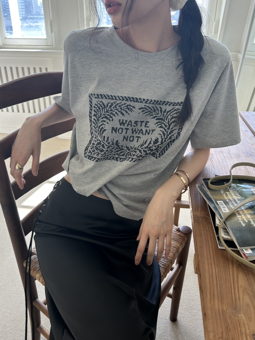 ME MO韓國代購㊣女裝新款職業休閑真品推薦時尚熱賣T恤刺繡ME MOT恤圖色1