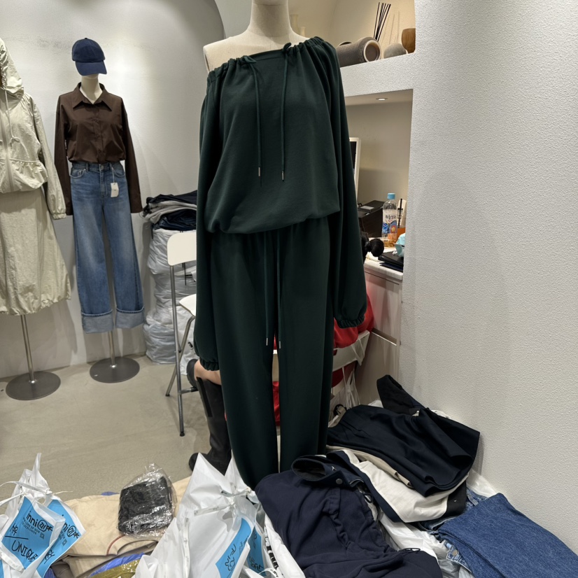 INNI東大門㊣直郵女裝新款人氣職業25秋冬真品熱賣休閑衛衣inni衛衣