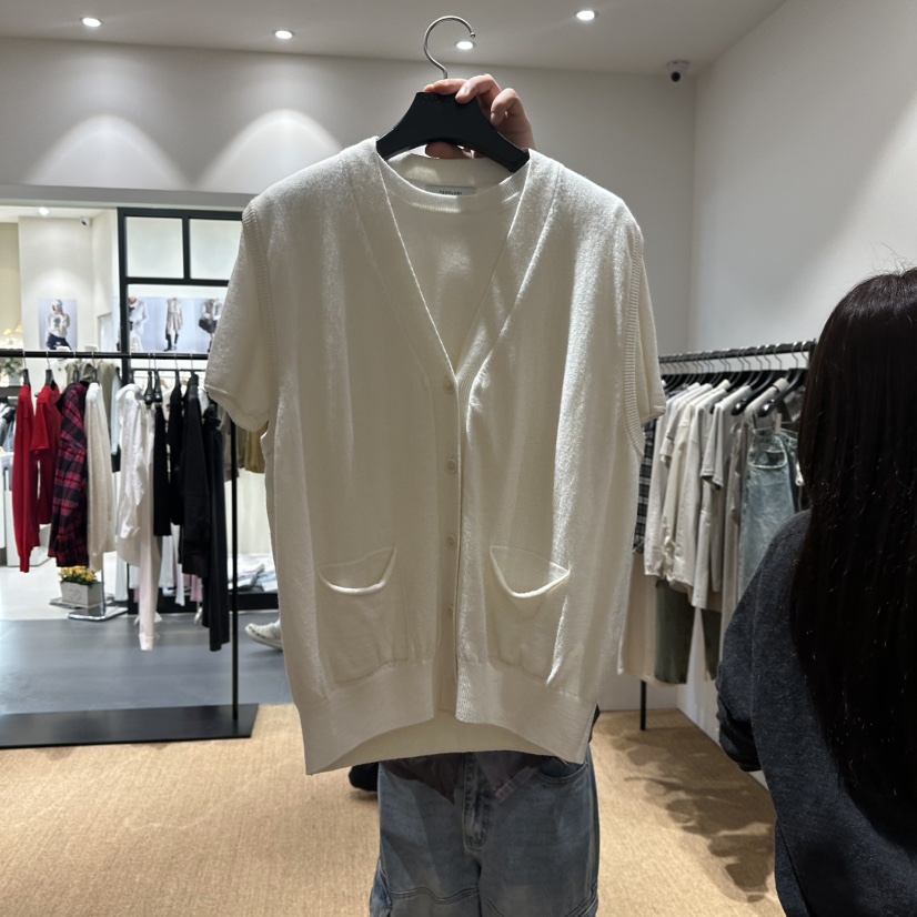 FEBRUARY 11韓國直郵㊣女裝新品真品馬甲不含內搭紐扣背心FEBRUARY 11馬甲圖色1