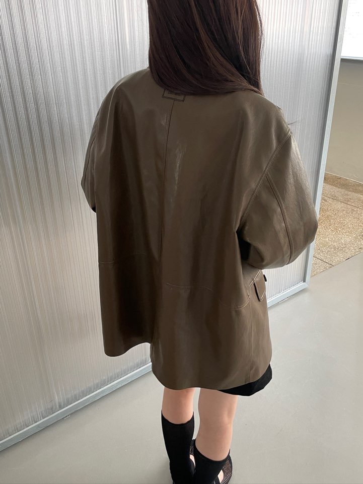 BOUTIQUE SEOUL-P東大門㊣直郵女士新品時尚推薦熱賣皮衣ANDMORE BUTTON皮衣