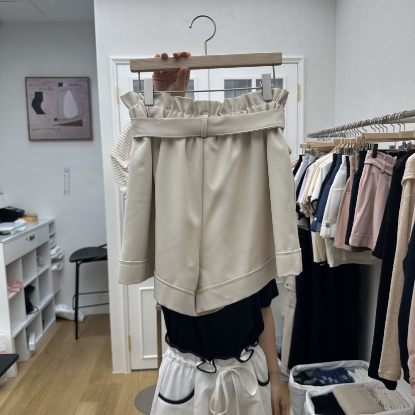 RE:FRESH-L東大門㊣代購女裝新品25秋冬人氣休閑短褲含腰帶RE:FRESH短褲