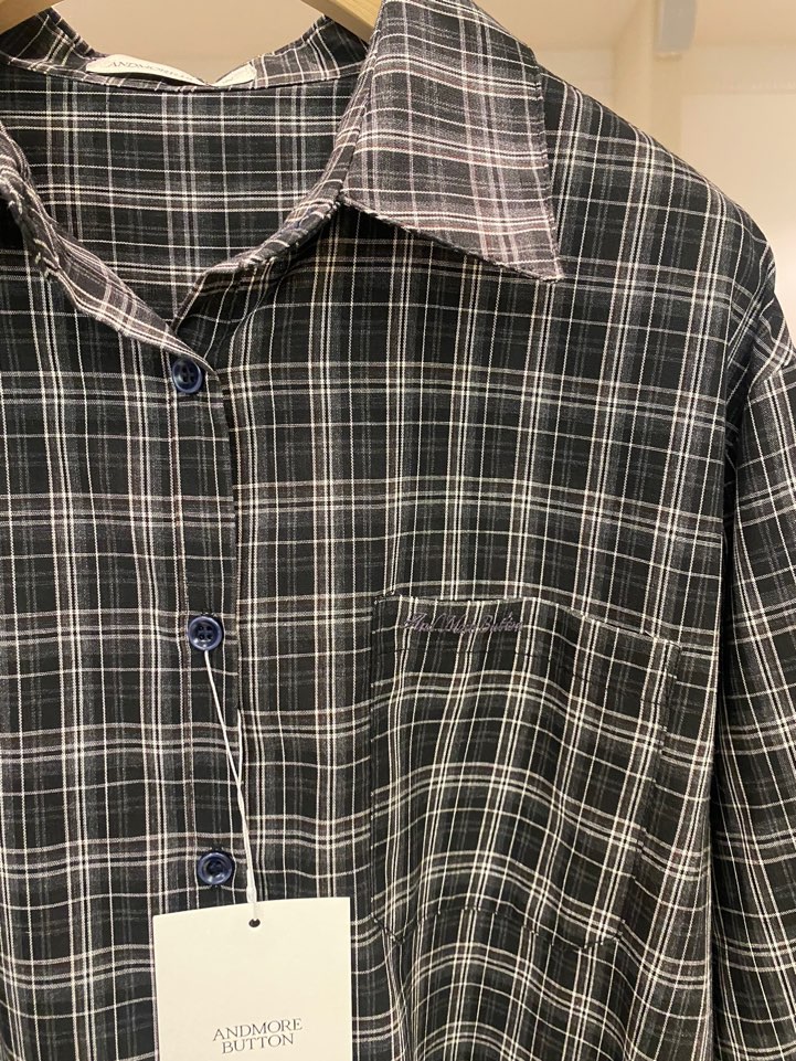 BOUTIQUE SEOUL-P韓國直郵㊣女士新款休閑襯衫蕾絲衫刺繡格紋ANDMORE BUTTON襯衫/蕾絲衫
