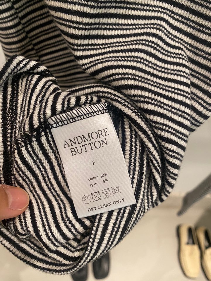 BOUTIQUE SEOUL-P東大門㊣代購女裝新款休閑時尚推薦長袖T恤ANDMORE BUTTON長袖T恤