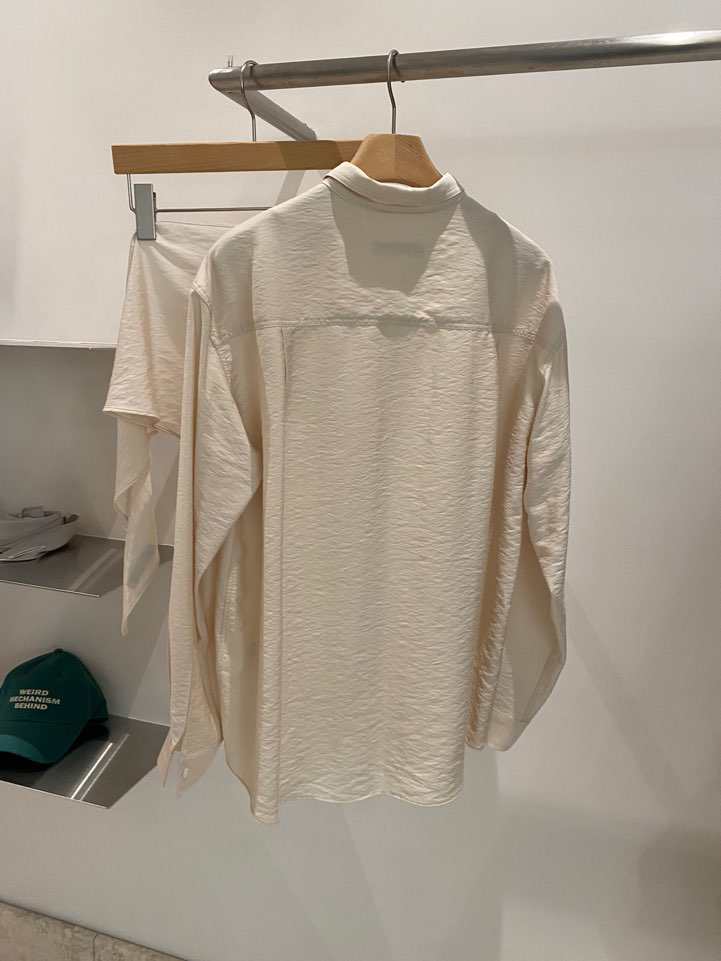 BOUTIQUE SEOUL-P東大門㊣直郵女士新款人氣襯衫蕾絲衫不含圍巾套裝ANDMORE BUTTON襯衫/蕾絲衫