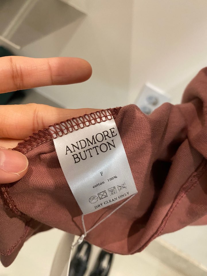 BOUTIQUE SEOUL-P東大門㊣實拍女裝新款職業時尚推薦熱賣T恤ANDMORE BUTTONT恤