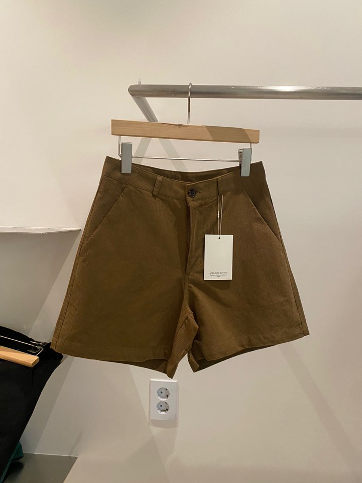 BOUTIQUE SEOUL-P東大門㊣直郵女士新款職業熱賣推薦短褲ANDMORE BUTTON短褲圖色1
