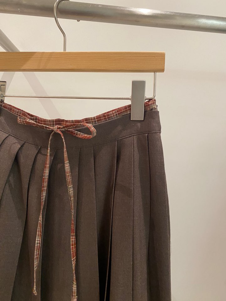 BOUTIQUE SEOUL-P韓國直郵㊣女士新款熱賣休閑職業長裙褶皺ANDMORE BUTTON長裙