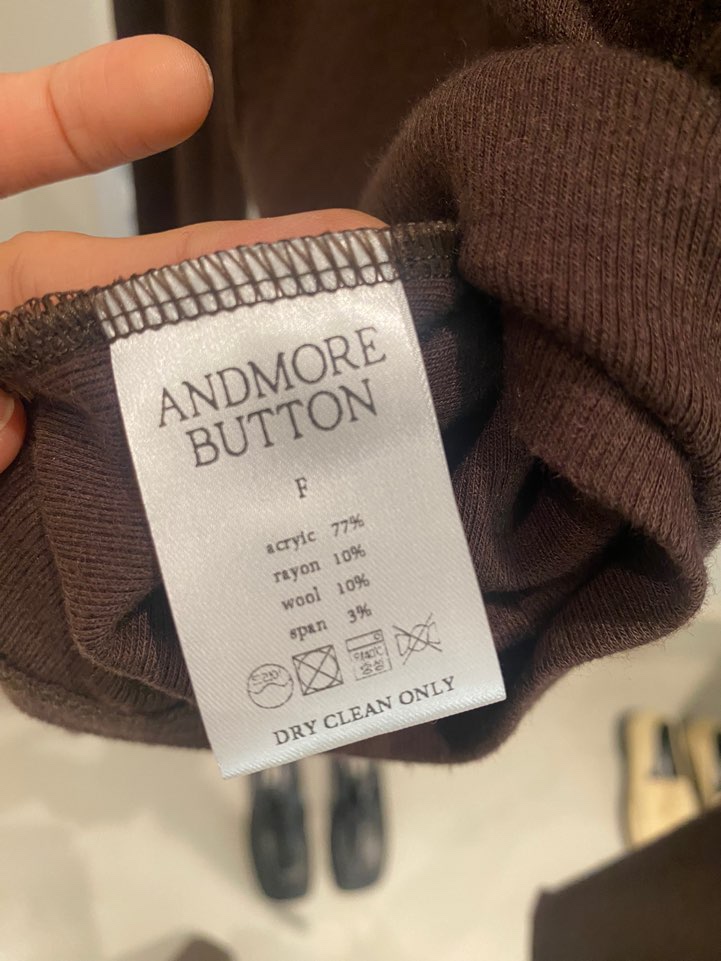 BOUTIQUE SEOUL-P韓國直郵㊣女士新款25秋冬時尚推薦長袖T恤ANDMORE BUTTON長袖T恤
