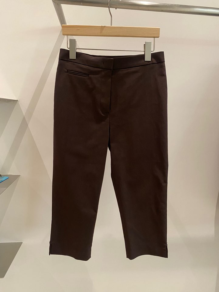 BOUTIQUE SEOUL-P東大門㊣代購女裝新品推薦打底褲鯊魚褲ANDMORE BUTTON打底褲/鯊魚褲圖色1