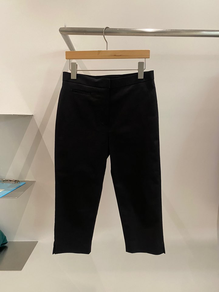BOUTIQUE SEOUL-P東大門㊣代購女裝新品推薦打底褲鯊魚褲ANDMORE BUTTON打底褲/鯊魚褲圖色2