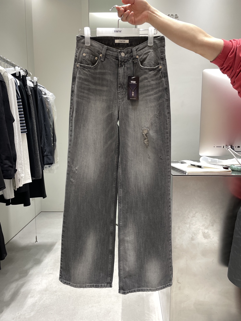 NUESE韓國代購㊣女裝新品人氣推薦職業熱賣時尚真品牛仔褲水洗NUESE牛仔褲圖色1
