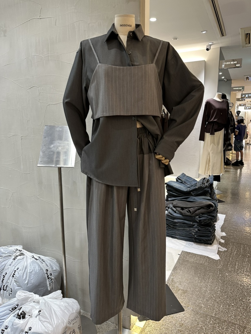 INSSENSE-A東大門㊣直郵女裝新款職業熱賣人氣時尚襯衫蕾絲衫INSSENSE-A襯衫/蕾絲衫