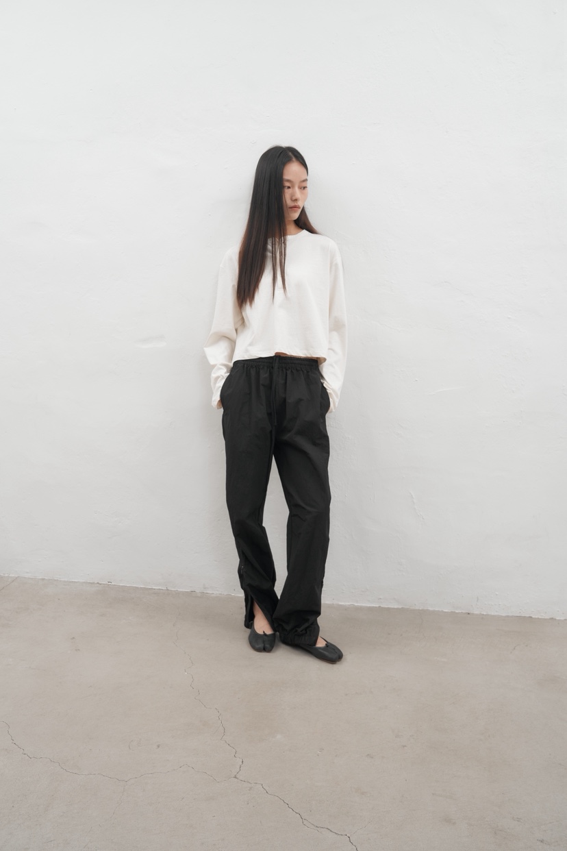 JEONG GAM STUDIOS韓國直郵㊣女裝新款人氣25秋冬長袖T恤JEONG GAM長袖T恤