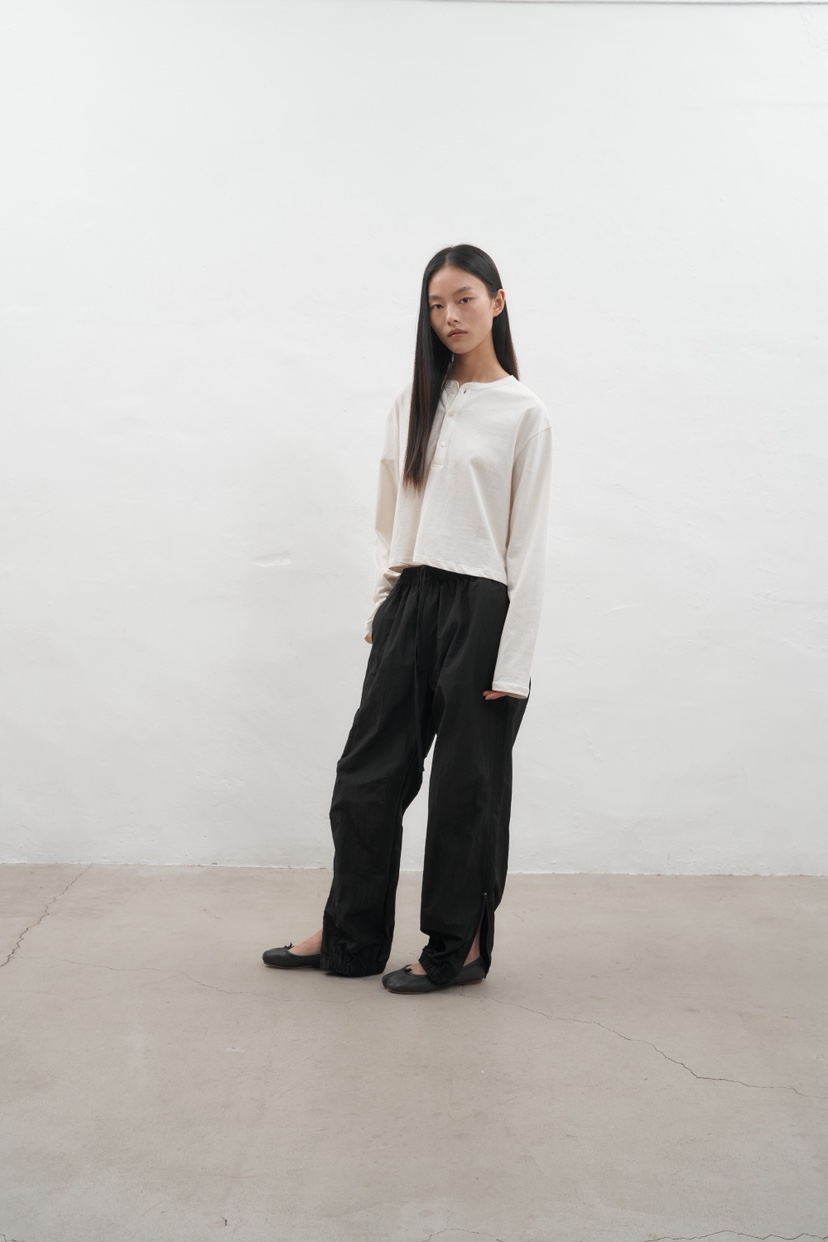 JEONG GAM STUDIOS韓國直郵㊣女裝新款人氣25秋冬長袖T恤JEONG GAM長袖T恤
