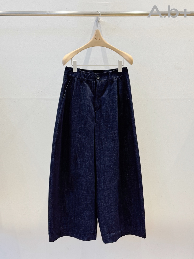 AUTUMN BEIGE PLUS東大門㊣直郵女士新品25秋冬人氣牛仔褲AUTUMN BEIGE PLUS牛仔褲圖色2