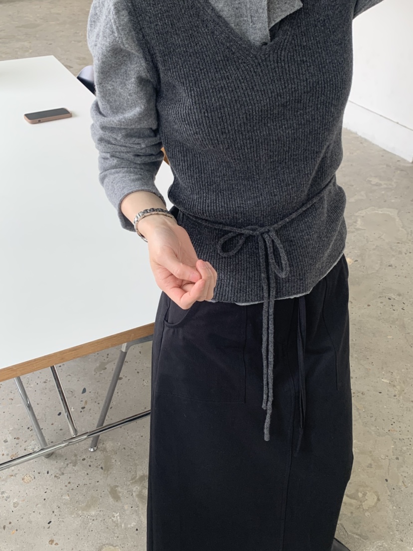 TAF韓國代購㊣女裝新款推薦時尚熱賣職業吊帶背心含腰繩羊絨TAF吊帶/背心