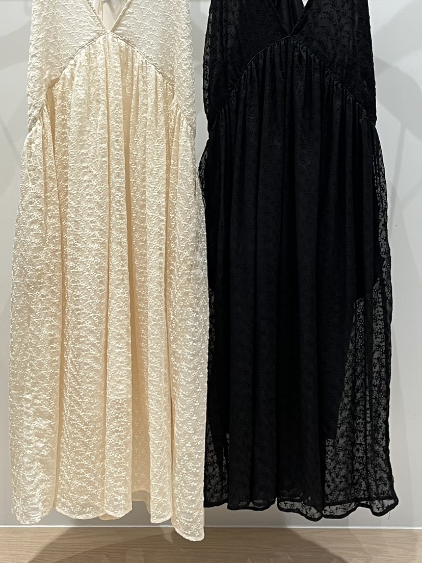 LOVE PULL韓國直郵㊣女士新品人氣25秋冬連衣裙不含內搭刺繡LOVE PULL連衣裙