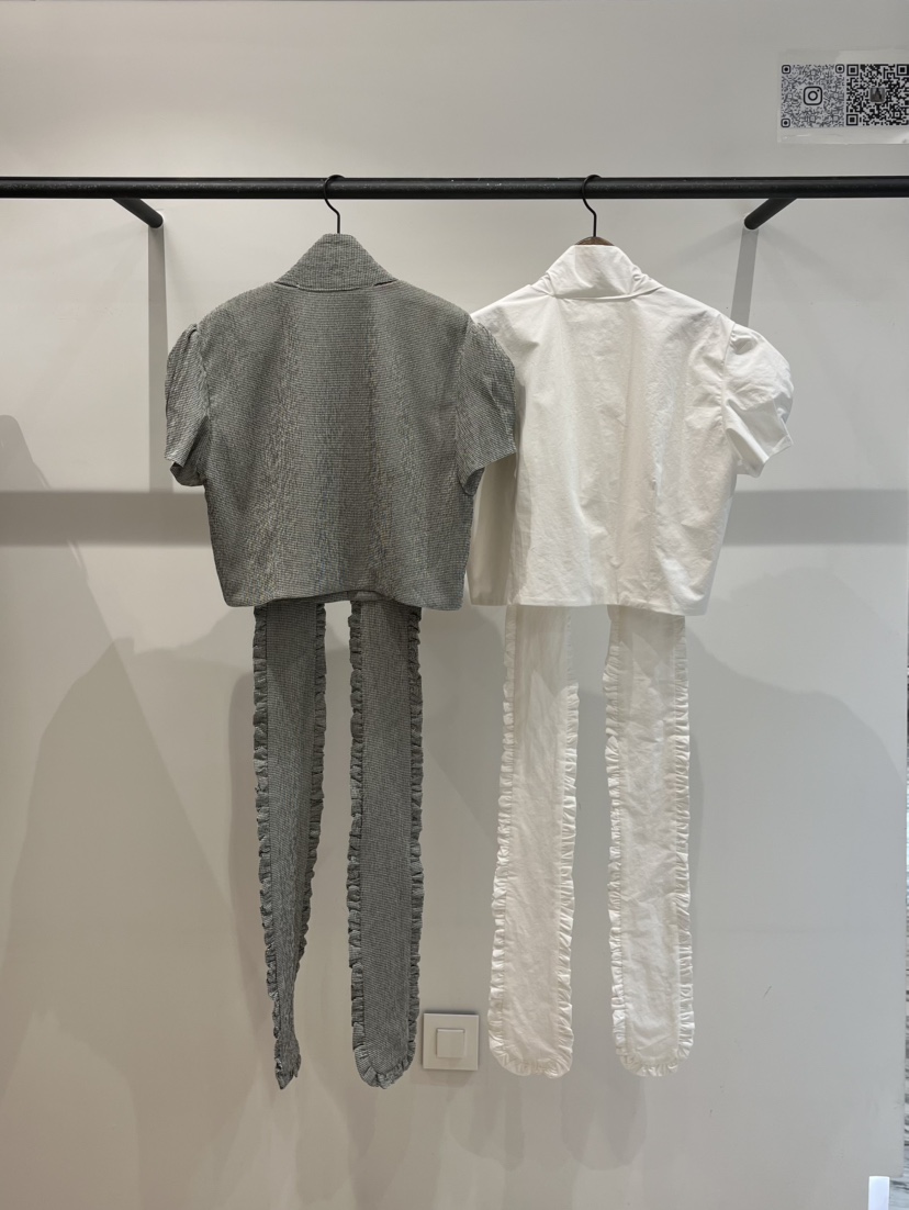 LOVE PULL韓國代購㊣女士新品推薦時尚人氣真品襯衫蕾絲衫LOVE PULL襯衫/蕾絲衫