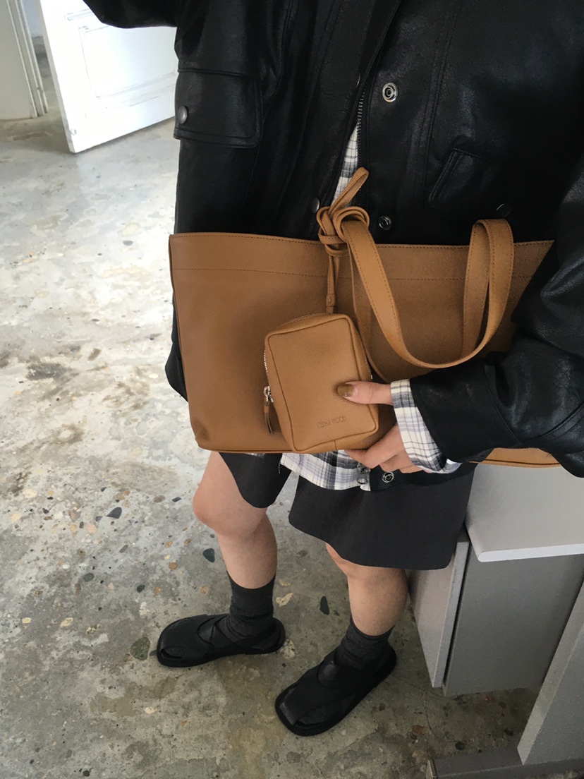 CEDARWOOD東大門㊣直郵女裝新品時尚真品手提包不含小包牛皮CEDARWOOD手提包