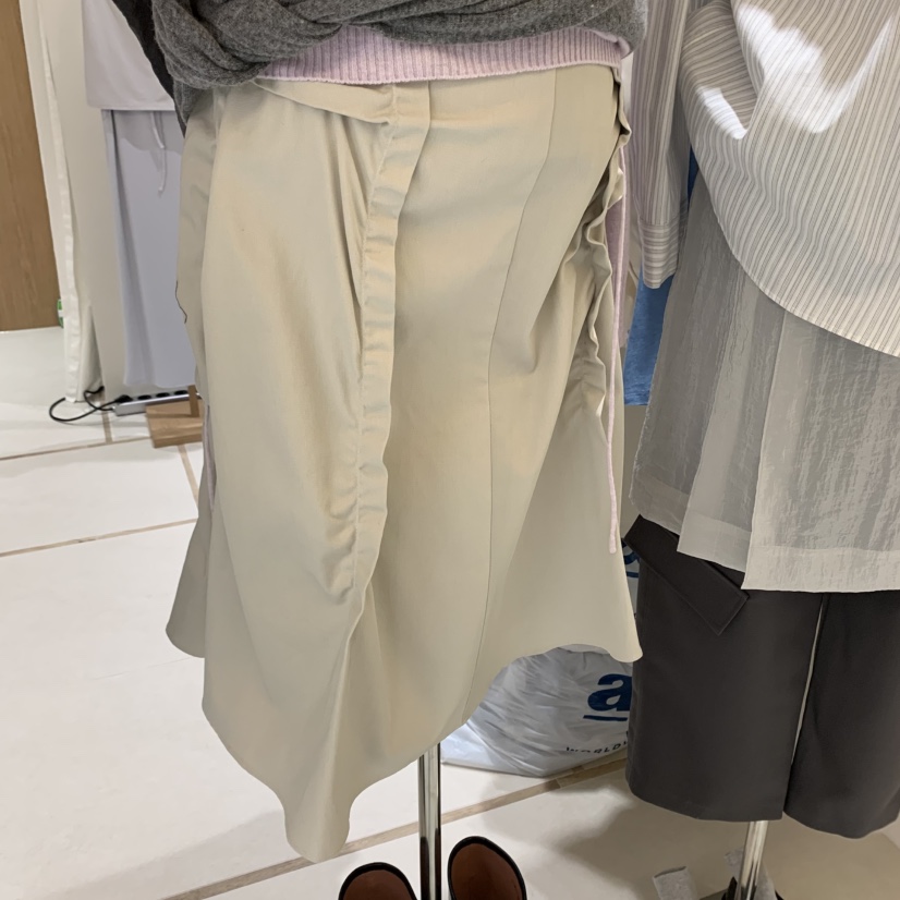 HOWFF東大門㊣直郵女士新品熱賣真品休閑時尚25秋冬半身裙中短裙HOWFF半身裙/中短裙