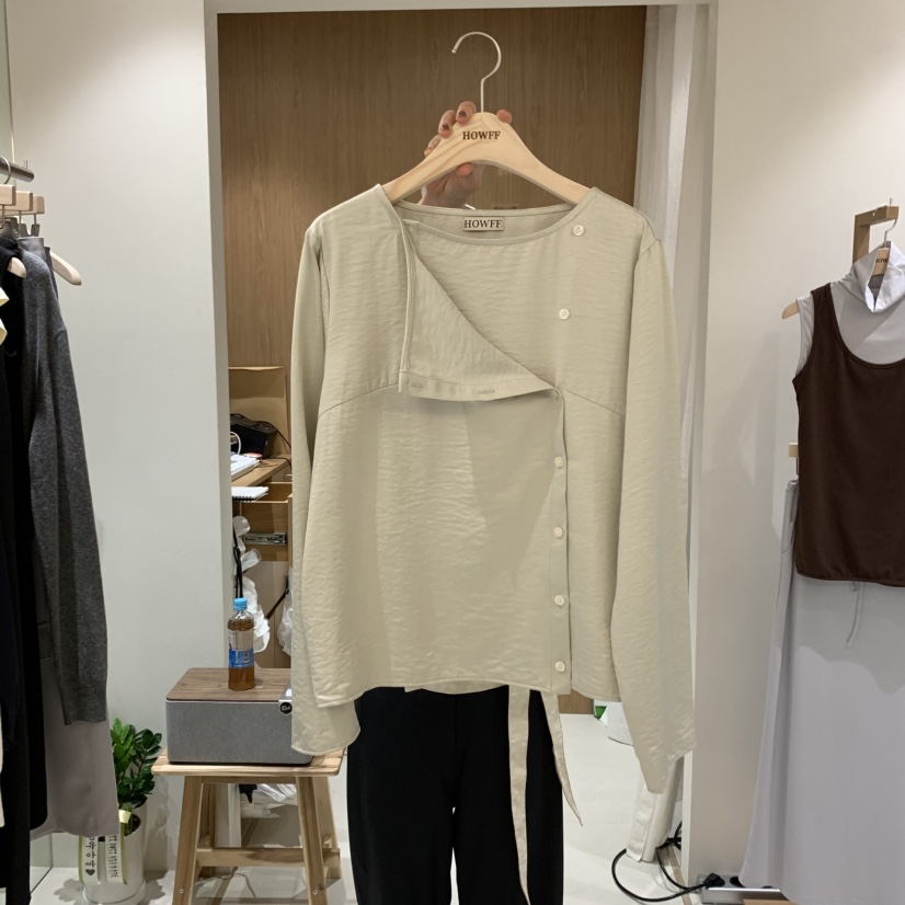 HOWFF東大門㊣代購女裝新品職業熱賣時尚推薦襯衫蕾絲衫紐扣HOWFF襯衫/蕾絲衫圖色1