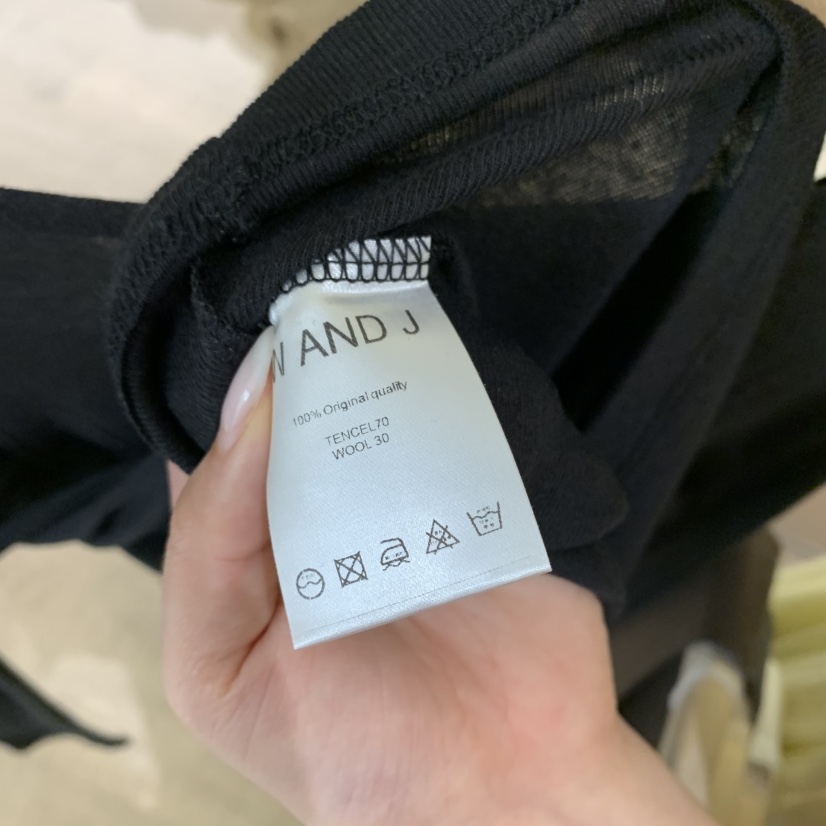 W AND J東大門㊣直郵女士新品人氣時尚25秋冬長袖T恤透視W AND J長袖T恤
