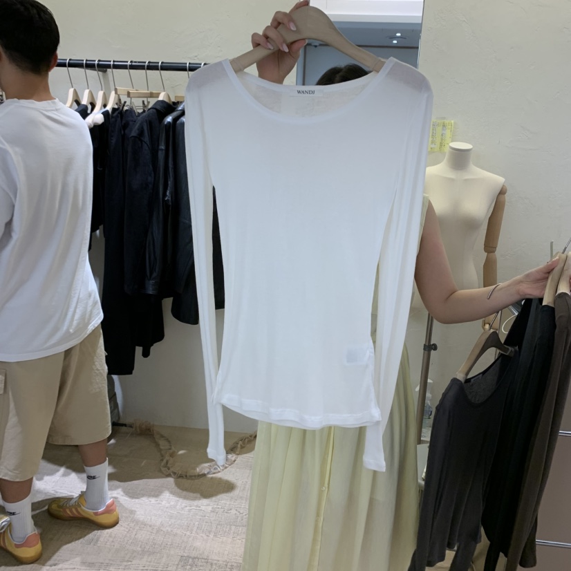 W AND J東大門㊣直郵女士新品人氣時尚25秋冬長袖T恤透視W AND J長袖T恤圖色2