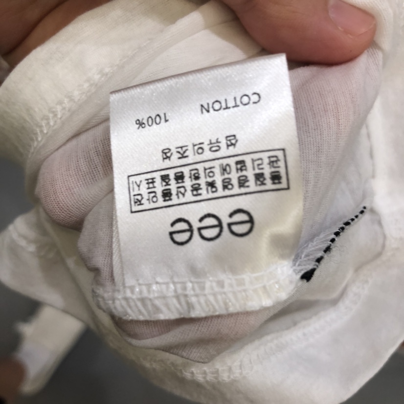 E/E/E東大門㊣直郵女裝新品休閑職業時尚推薦長袖T恤蕾絲E/E/E長袖T恤