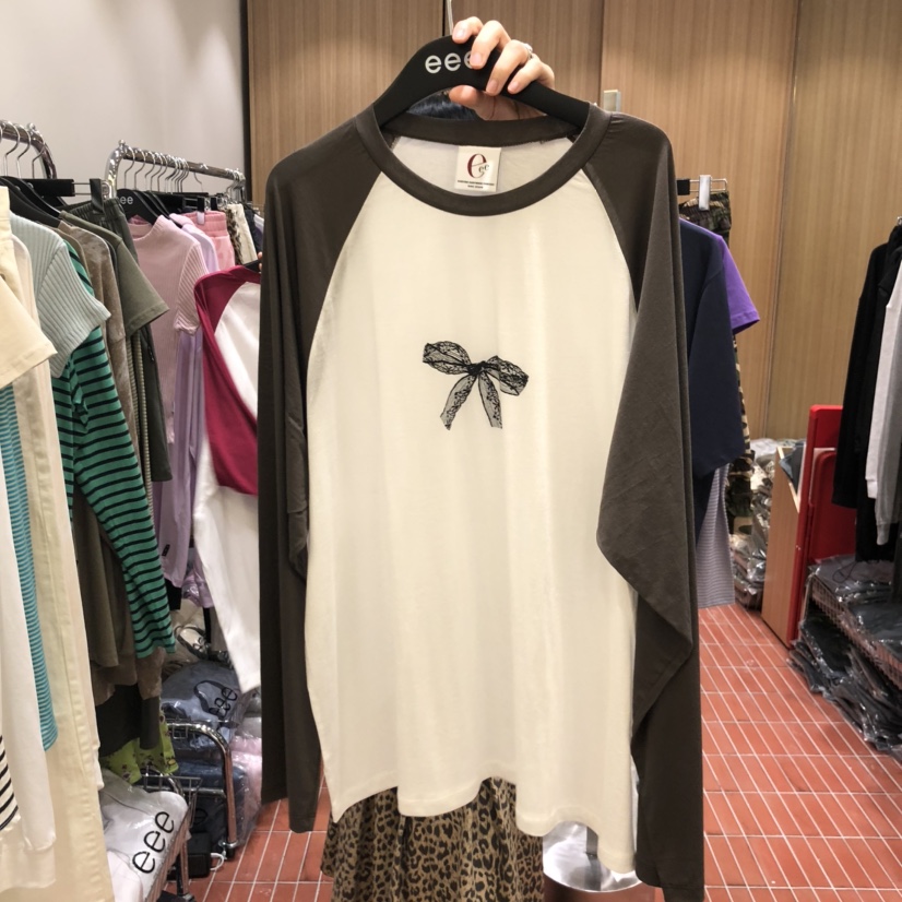 E/E/E東大門㊣直郵女裝新品休閑職業時尚推薦長袖T恤蕾絲E/E/E長袖T恤圖色1