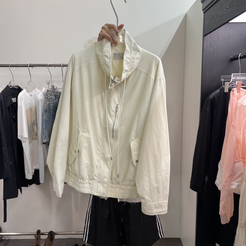 MORE THAN YESTERDAY/LOVE YOU SO MUCH東大門㊣直郵女裝新品休閑夾克MORE THAN YESTERDAY夾克圖色2