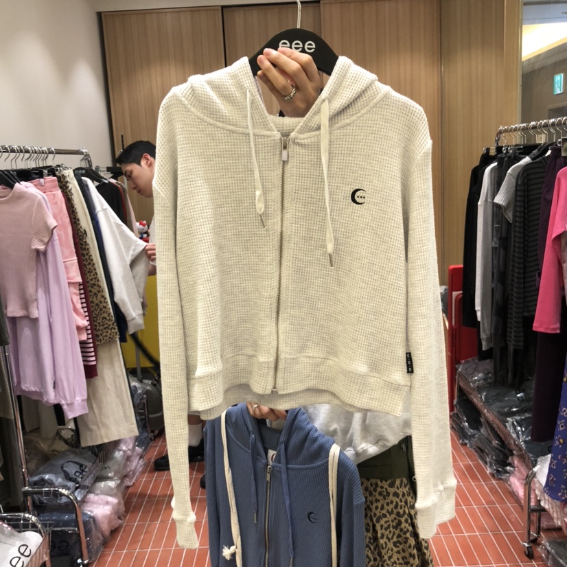 E/E/E東大門㊣直郵女士新品熱賣真品時尚25秋冬人氣衛衣兜帽E/E/E衛衣圖色3