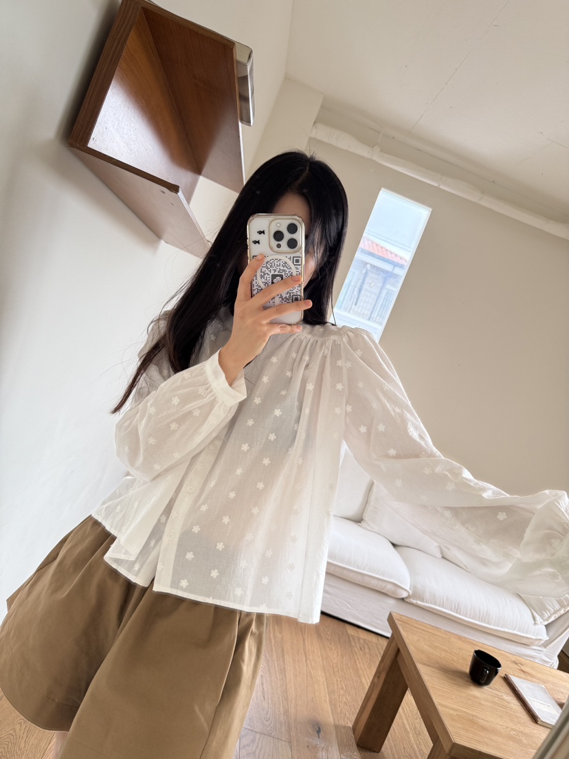 A P-STUDIO東大門㊣實拍女裝新品25秋冬職業襯衫蕾絲衫刺繡A P-STUDIO襯衫/蕾絲衫