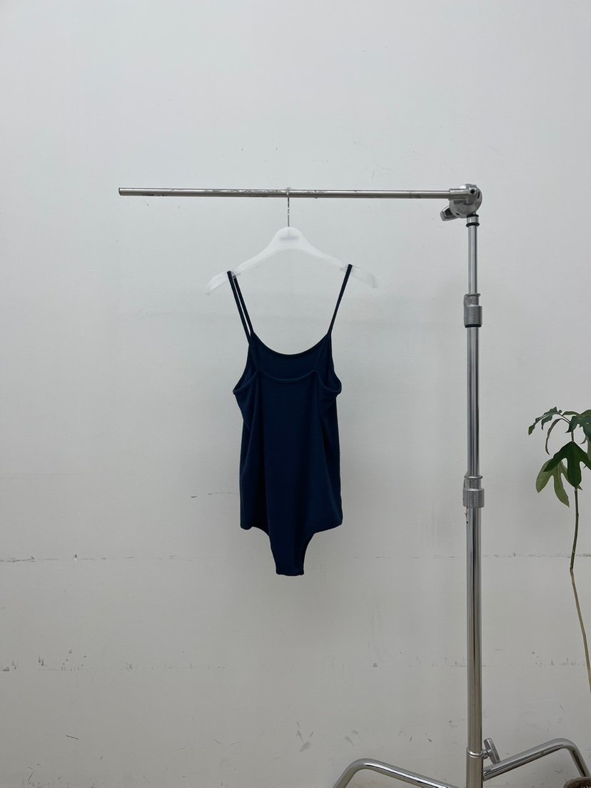 ATMOSPHERE韓國直郵㊣女裝新款時尚25秋冬真品熱賣吊帶背心ATMOSPHERE/BLING吊帶/背心
