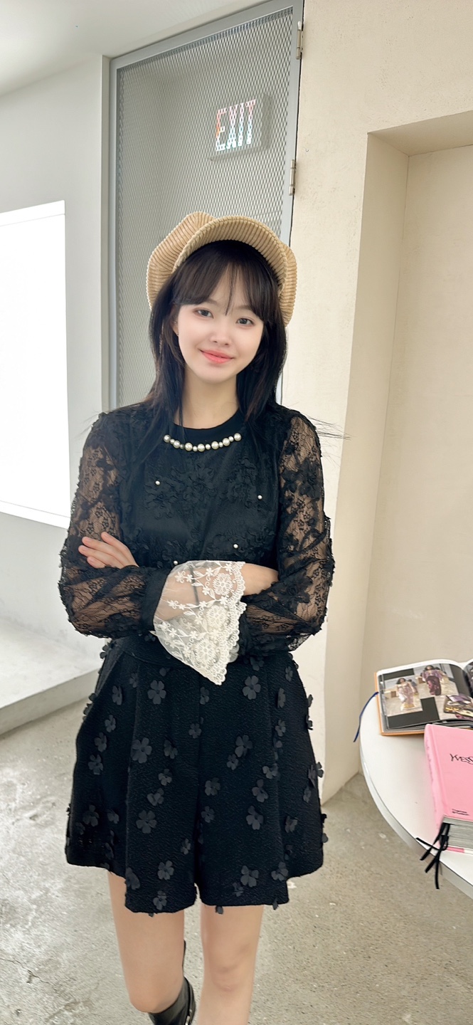 YARD韓國代購㊣女士新款25秋冬真品推薦襯衫蕾絲衫刺繡蕾絲YARD襯衫/蕾絲衫