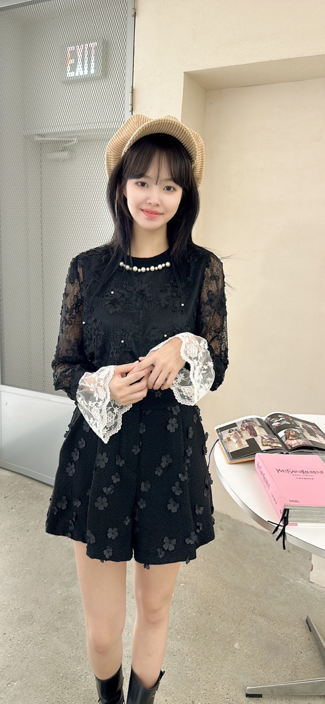 YARD韓國代購㊣女士新款25秋冬真品推薦襯衫蕾絲衫刺繡蕾絲YARD襯衫/蕾絲衫