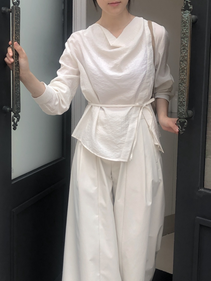 LONG PEAK韓國代購㊣女裝新品25秋冬職業襯衫蕾絲衫含腰繩LONG PEAK襯衫/蕾絲衫