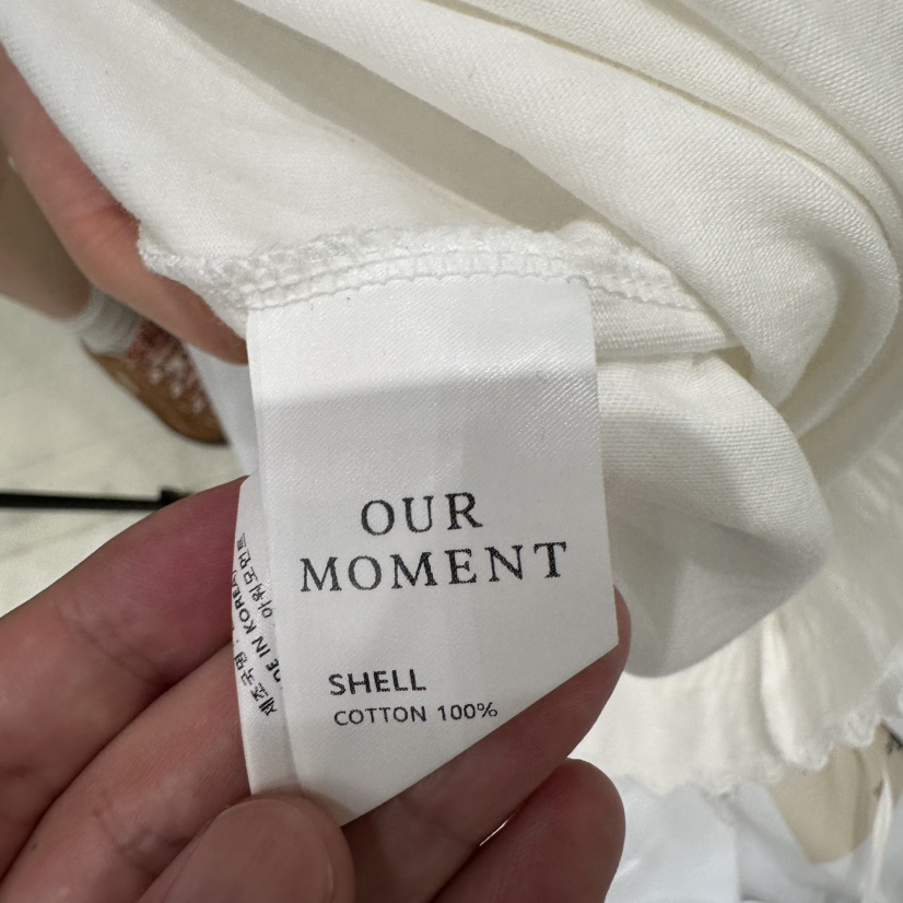 OURMOMENT東大門㊣直郵女士新品25秋冬休閑職業長袖T恤蕾絲OURMOMENT長袖T恤