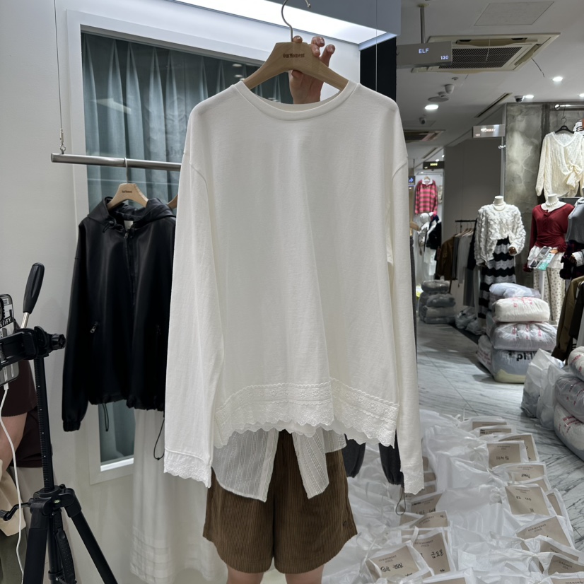 OURMOMENT東大門㊣直郵女士新品25秋冬休閑職業長袖T恤蕾絲OURMOMENT長袖T恤圖色1