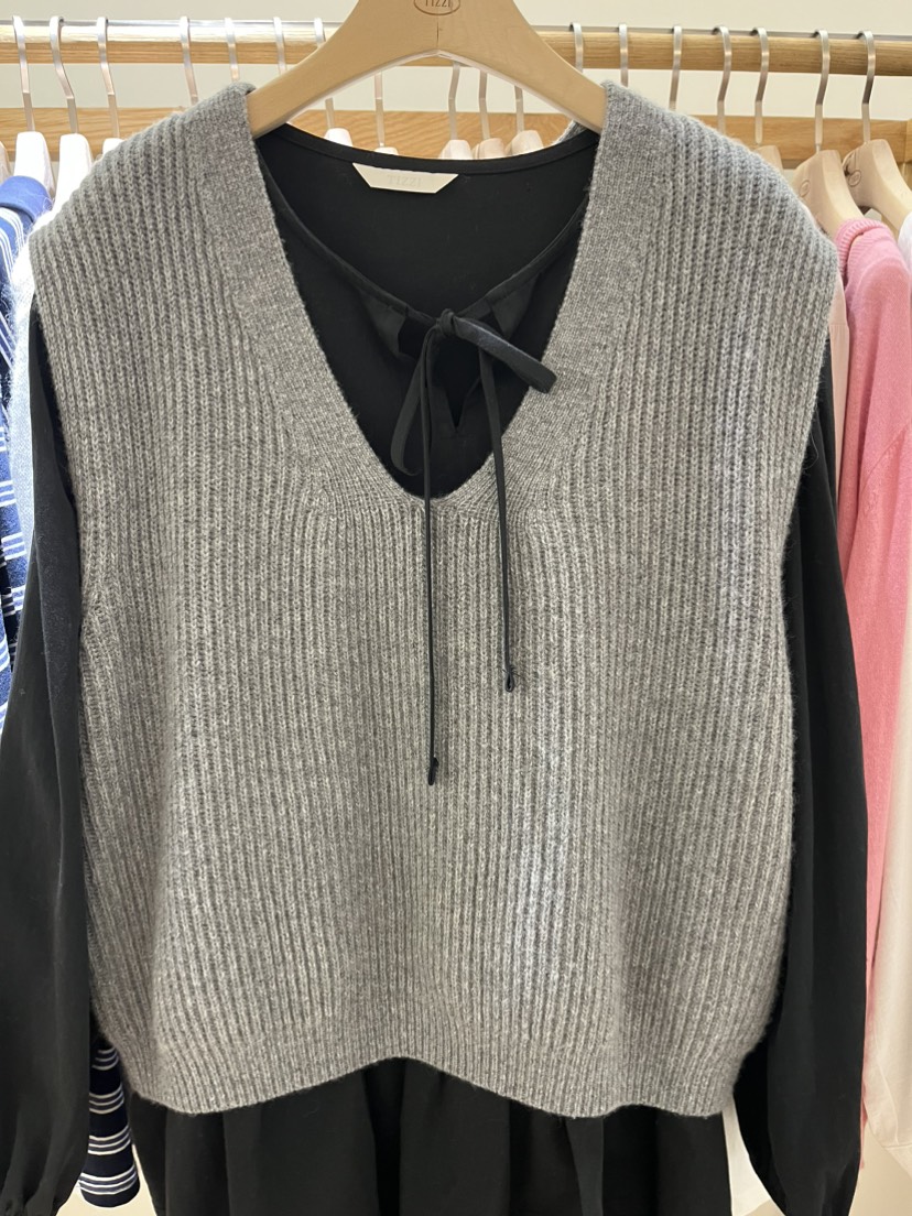 TIZZI韓國直郵㊣女士新品25秋冬休閑熱賣推薦吊帶背心不含內搭TIZZI吊帶/背心圖色1